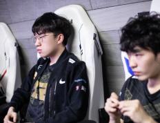 九游体育- 巴塞罗那队教练 