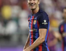 九游娱乐-莱万多夫斯基迎来三赛季高光表现，加拿大队球迷沸腾！的简单介绍