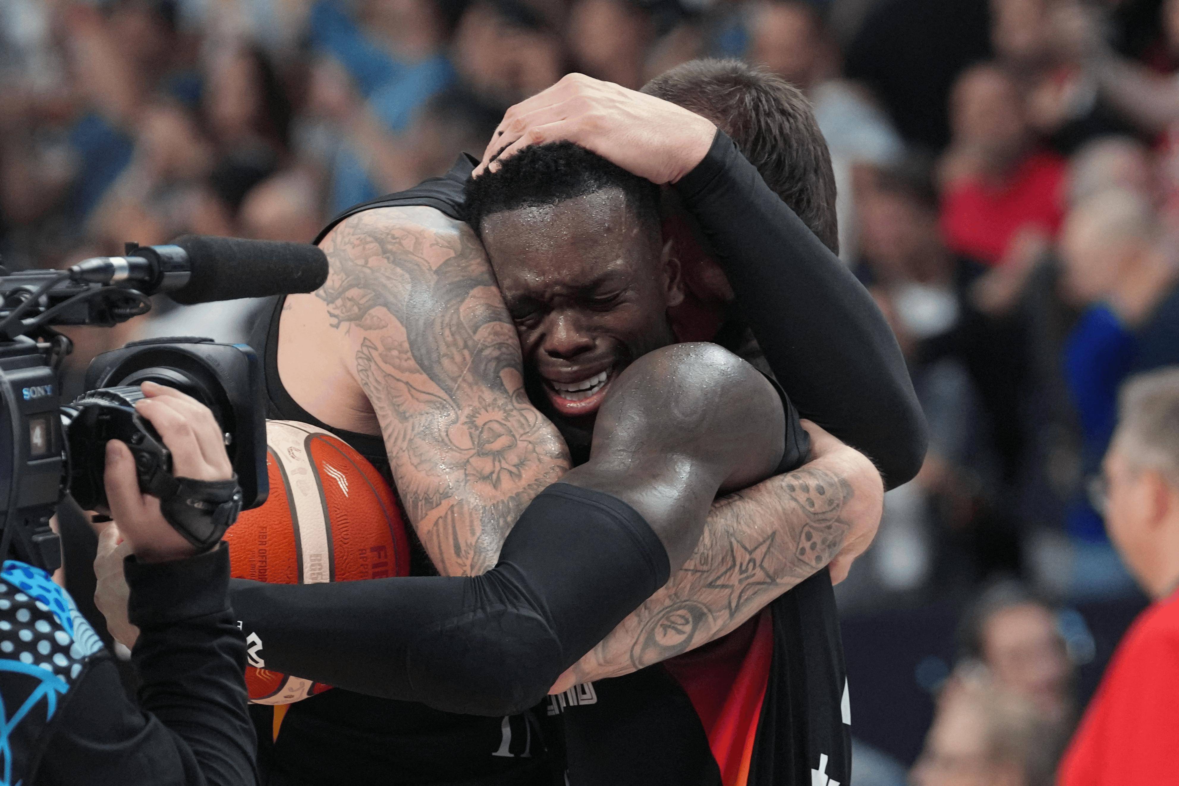 九游娱乐-法国国家队迎NBA常规赛关键赛，转会期回应争议，悬念犹存，资深球员宣示担当的简单介绍